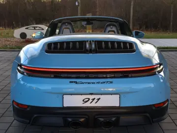 Porsche 992 (911) Carrera 4 GTS Cabriolet SurroundView
