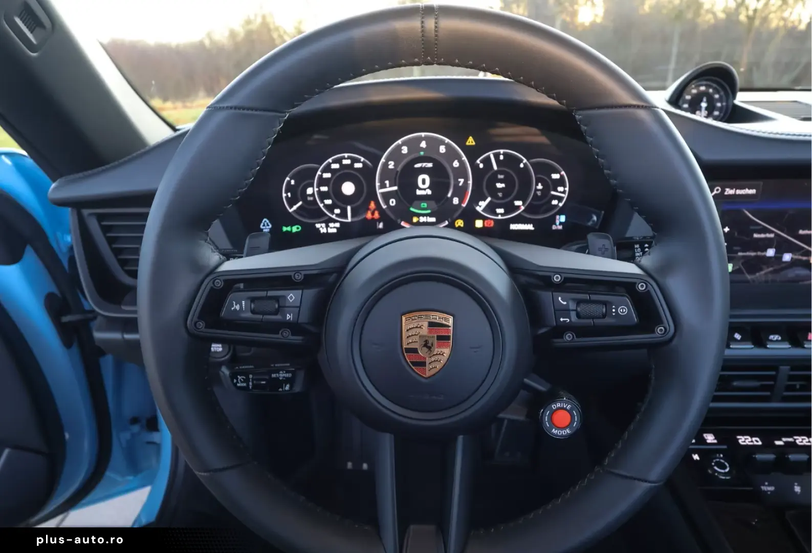 Porsche 992 (911) Carrera 4 GTS Cabriolet SurroundView