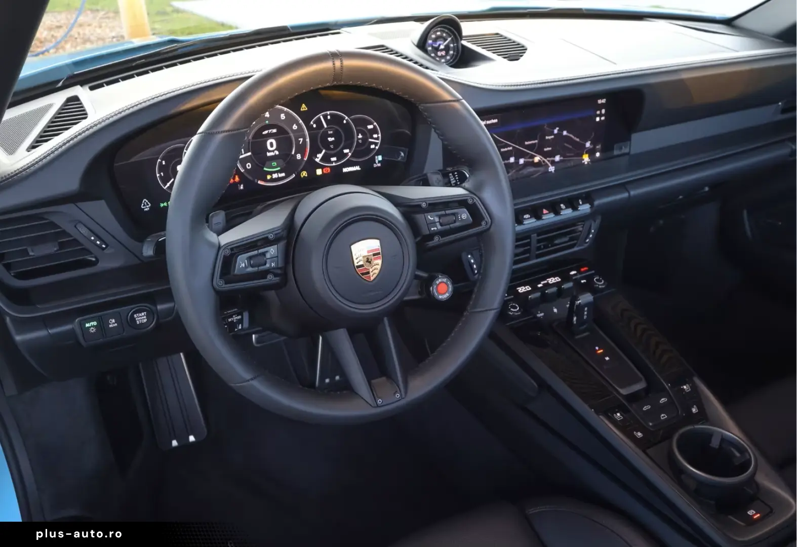Porsche 992 (911) Carrera 4 GTS Cabriolet SurroundView