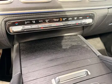 MERCEDES-BENZ GLE 450 d 4M AMG  HUD AHK PANO BURMEST…