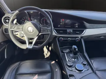 Alfa Romeo Giulia - Garantie! Rate fara avans!