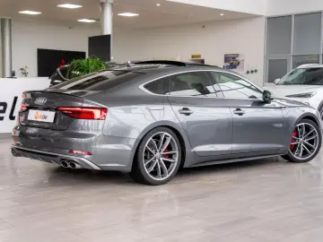 Audi S5 Sportback quattro 3.0
