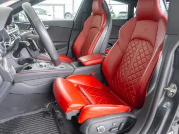 Audi S5 Sportback quattro 3.0