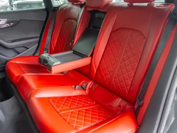 Audi S5 Sportback quattro 3.0