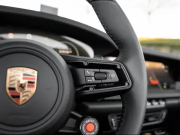 Porsche 992 911 Carrera 4 GTS Cabriolet Liftsystem-VA