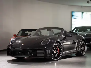 Porsche 992 911 Carrera S Cabriolet Liftsystem-VA BOSE