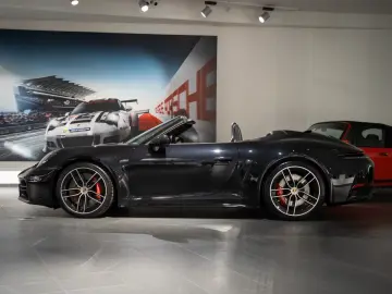 Porsche 992 911 Carrera S Cabriolet Liftsystem-VA BOSE