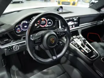 Porsche Panamera GTS ST 2.H