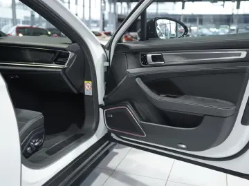 Porsche Panamera GTS ST 2.H