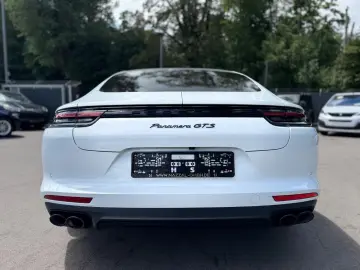 Porsche PANAMERA GTS SPORT-DESIGN