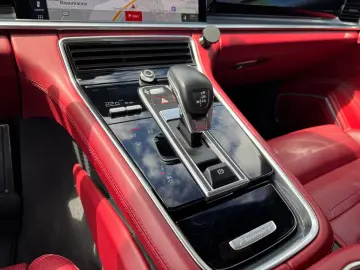 Porsche PANAMERA GTS SPORT-DESIGN