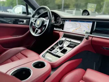 Porsche PANAMERA GTS SPORT-DESIGN