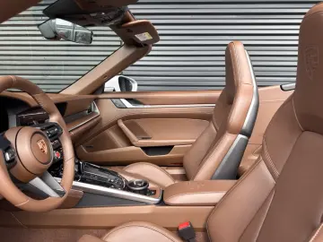 Porsche 992 911 Carrera GTS Cabriolet BOSE Sportabgas