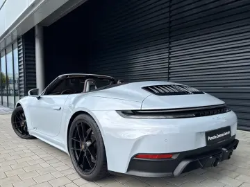 Porsche 992 911 Carrera GTS Cabriolet BOSE Sportabgas