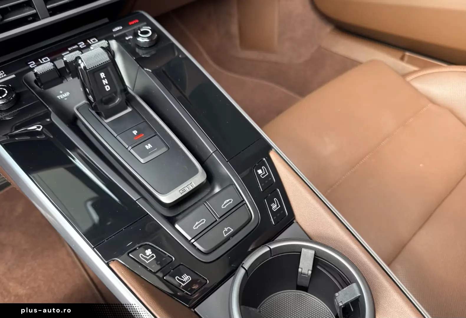Porsche 992 911 Carrera GTS Cabriolet BOSE Sportabgas