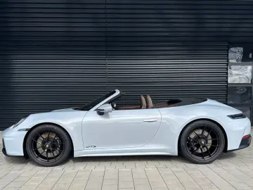 Porsche 992 911 Carrera GTS Cabriolet BOSE Sportabgas