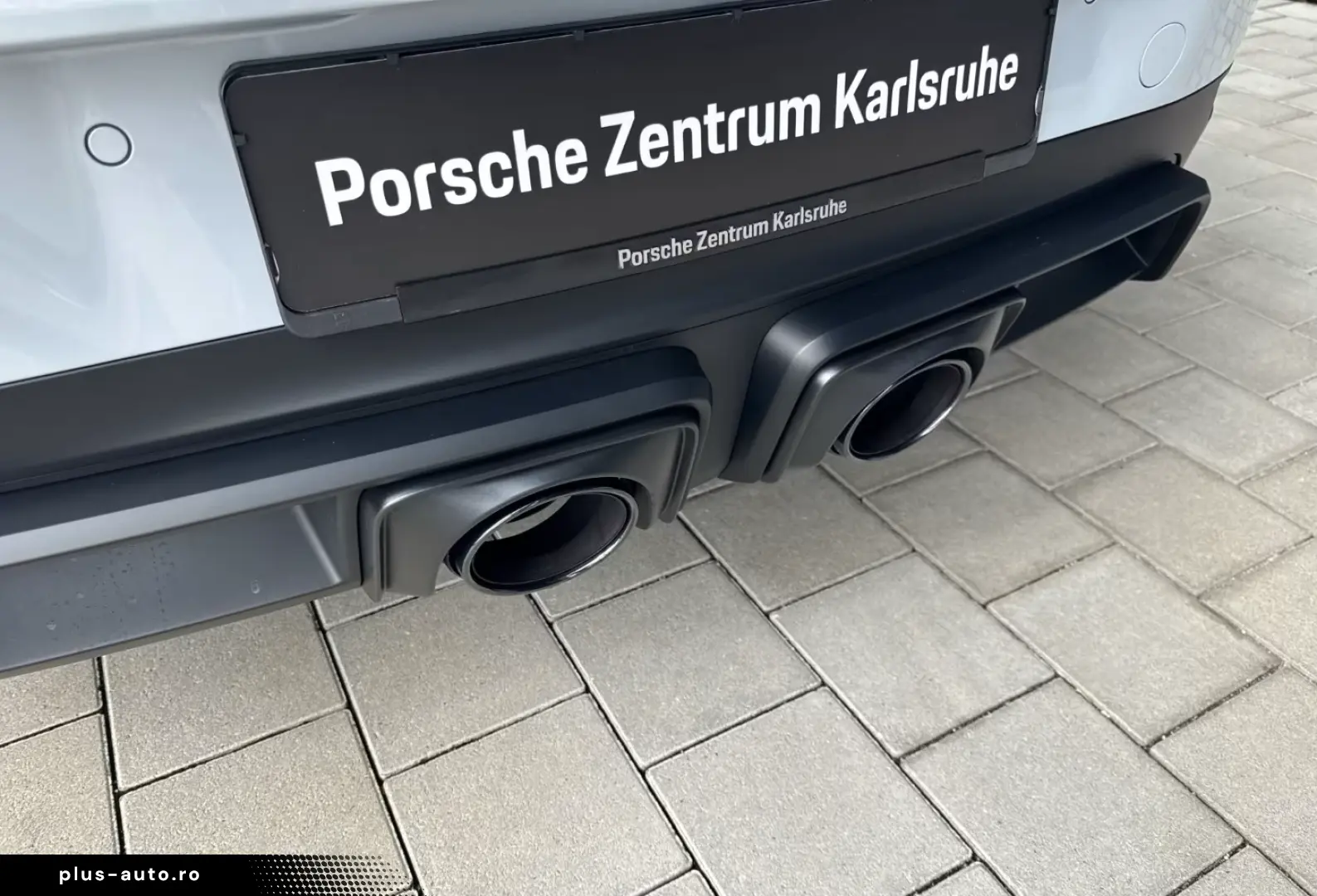 Porsche 992 911 Carrera GTS Cabriolet BOSE Sportabgas
