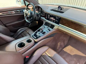 Porsche Panamera Sport Turismo GTS 4.0 V8 Pano Burmester