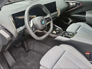 BMW X3 20 xDrive Parking heater AHK camera sports seats