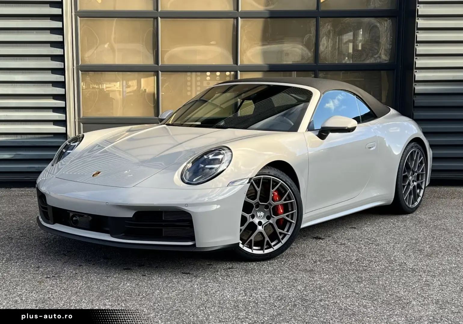 Porsche 992 (911) Carrera 4S Cabrio   Liftsystem   BOSE