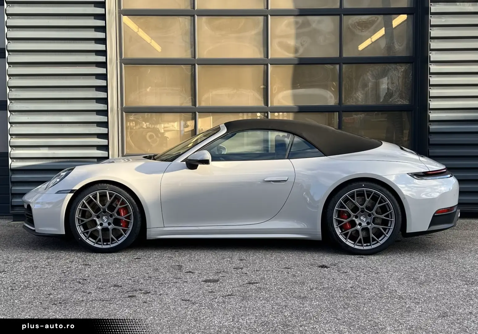 Porsche 992 (911) Carrera 4S Cabrio   Liftsystem   BOSE
