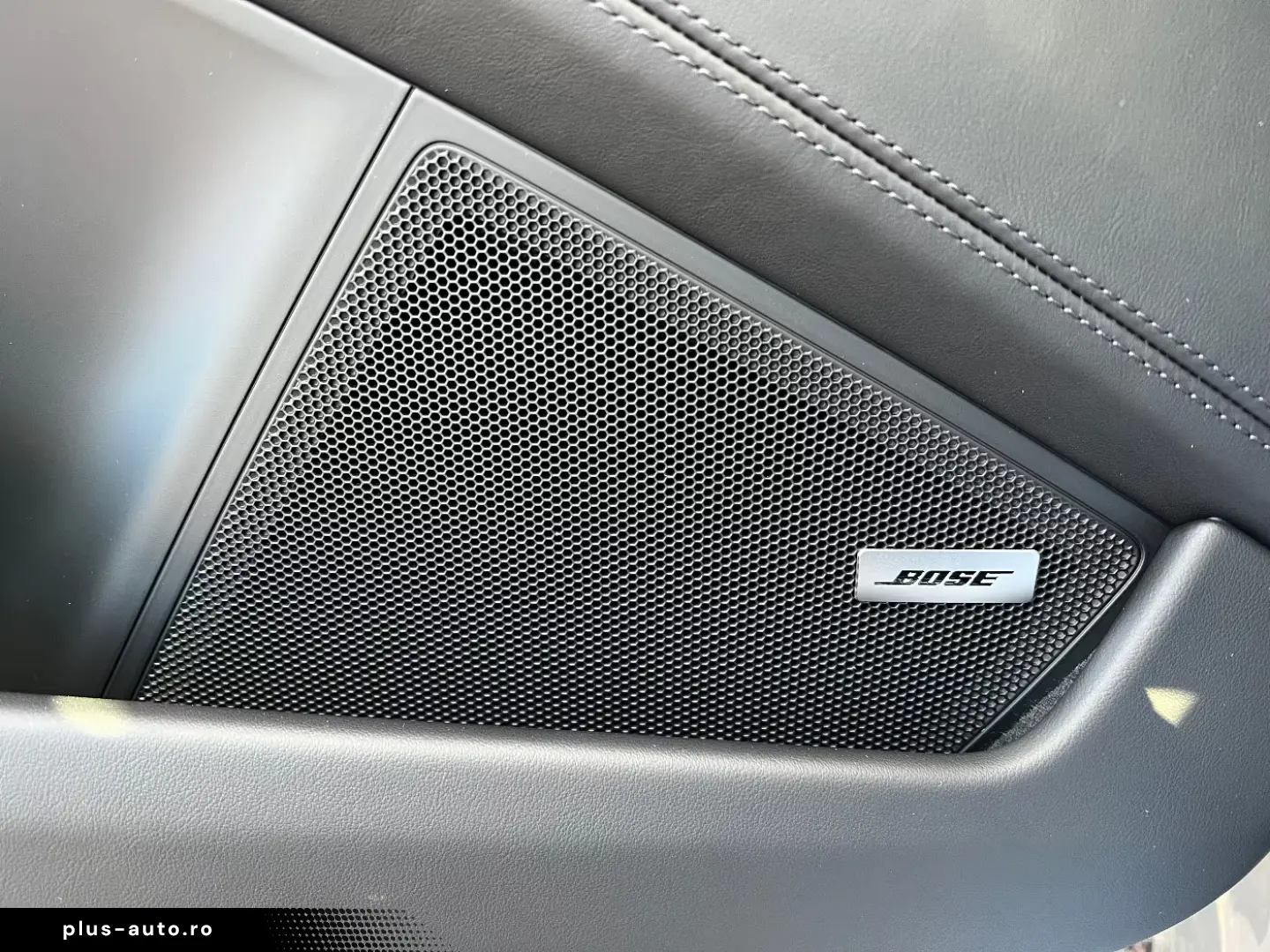 Porsche 992 (911) Carrera 4S Cabrio   Liftsystem   BOSE