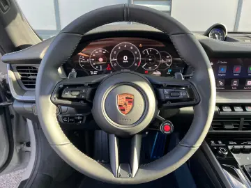 Porsche 992 (911) Carrera 4S Cabrio   Liftsystem   BOSE