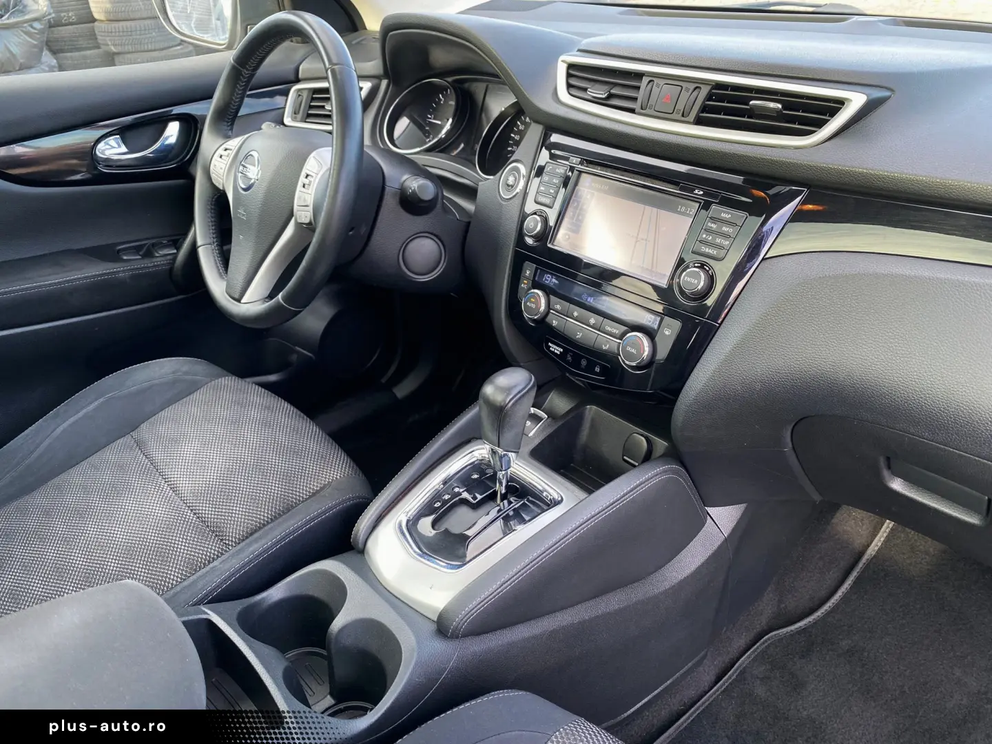 Nissan Qashqai 1.6dci 130CP Automat Navi Panoramic