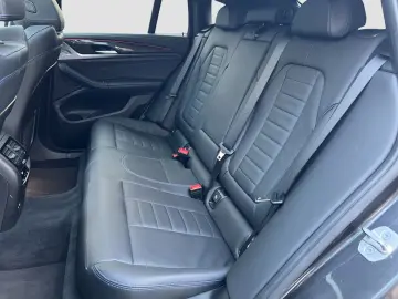 BMW X4 M40d