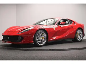 FERRARI 812 superfast 6.5 V12 800