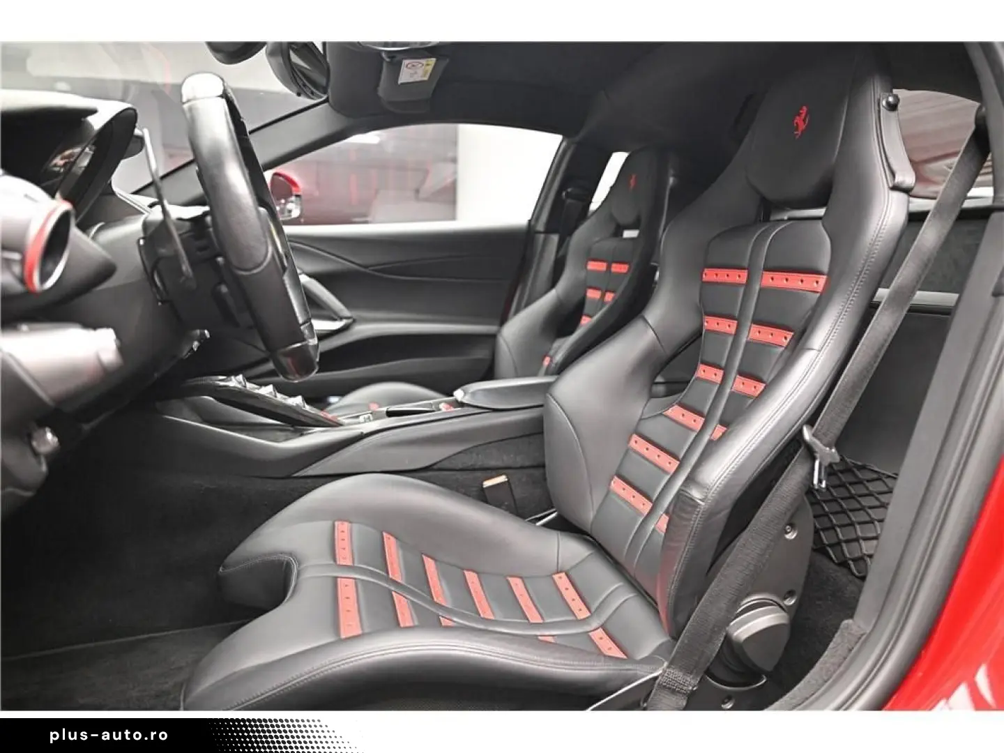 FERRARI 812 superfast 6.5 V12 800