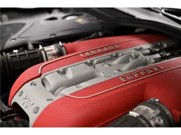 FERRARI 812 superfast 6.5 V12 800