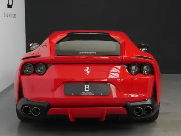 FERRARI 812 6.5 V12 Superfast DCT F1 LIFT Deutsch 2.Hand