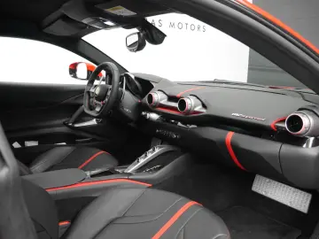 FERRARI 812 6.5 V12 Superfast DCT F1 LIFT Deutsch 2.Hand