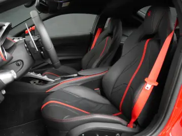 FERRARI 812 6.5 V12 Superfast DCT F1 LIFT Deutsch 2.Hand