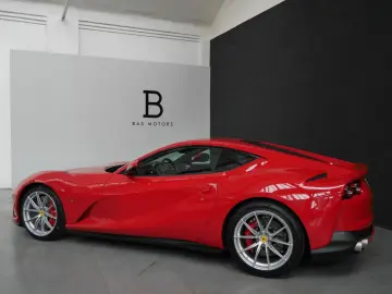 FERRARI 812 6.5 V12 Superfast DCT F1 LIFT Deutsch 2.Hand