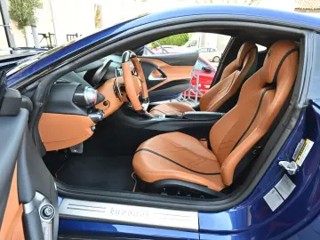 FERRARI 812 Superfast Carbon Power Garantie LED SiHe Top