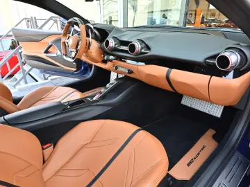 FERRARI 812 Superfast Carbon Power Garantie LED SiHe Top