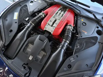 FERRARI 812 Superfast Carbon Power Garantie LED SiHe Top