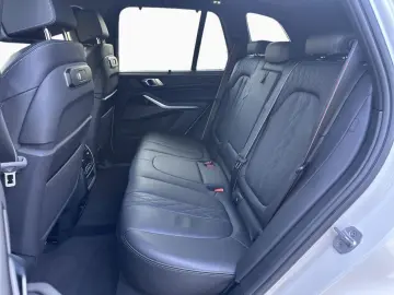 BMW X5 xDr50e M Sport Pro DA PA-Pr AHK IconicGl Pano