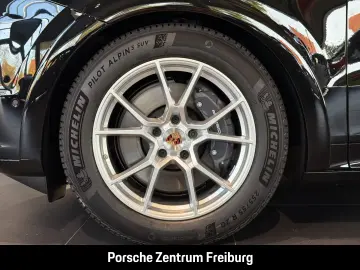 Porsche Cayenne E-Hybrid Black Edition