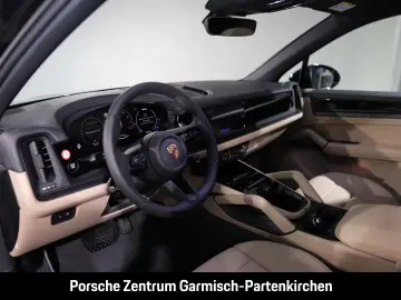 Porsche Cayenne Black Edition