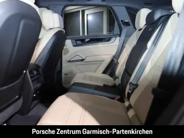Porsche Cayenne Black Edition