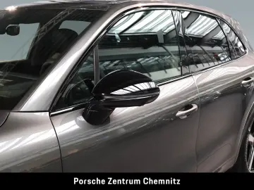 Porsche Cayenne Black Edition
