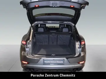 Porsche Cayenne Black Edition