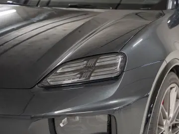 PORSCHE Macan Turbo Sport Chrono InnoDrive Massagesitze