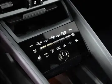 PORSCHE Macan Turbo Sport Chrono InnoDrive Massagesitze