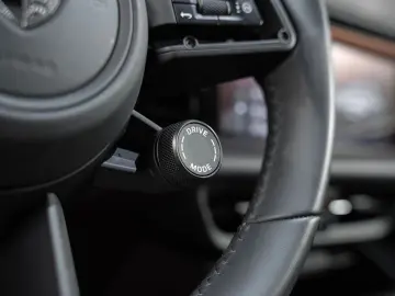 PORSCHE Macan Turbo Sport Chrono InnoDrive Massagesitze