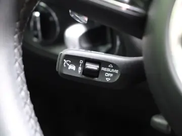PORSCHE Macan S Luftfed. Pano AHK 18-Wege BOSE CAM ACC