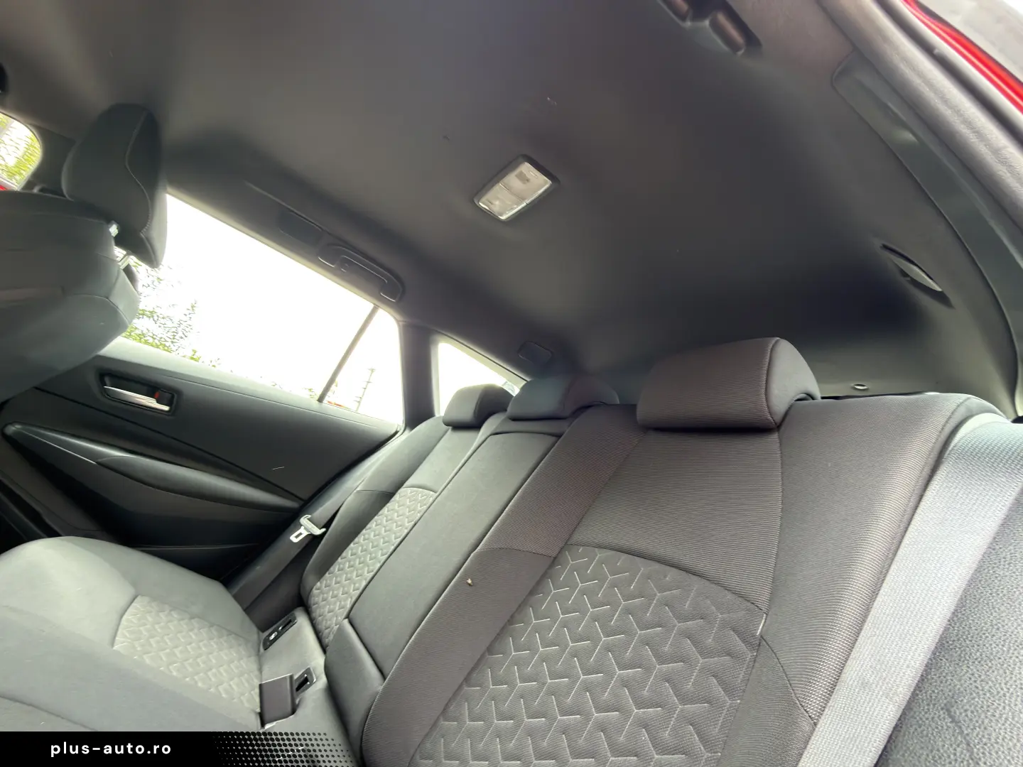 Toyota Corolla 1.8 HSD Business